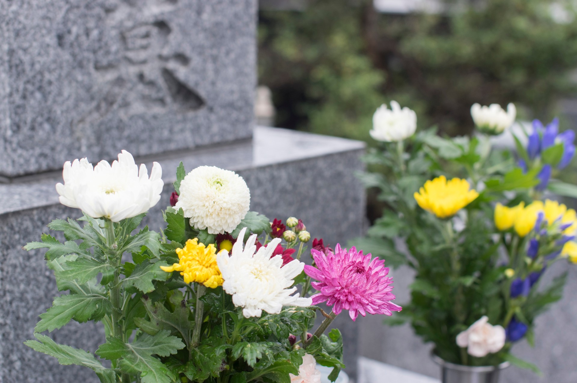 墓参り用の花を販売 | 東京都日の出町の花屋ならフラワーショップ花時計